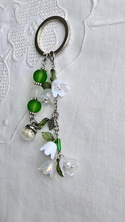 Porte-clés porte-bonheur Muguet et fleurs séchées