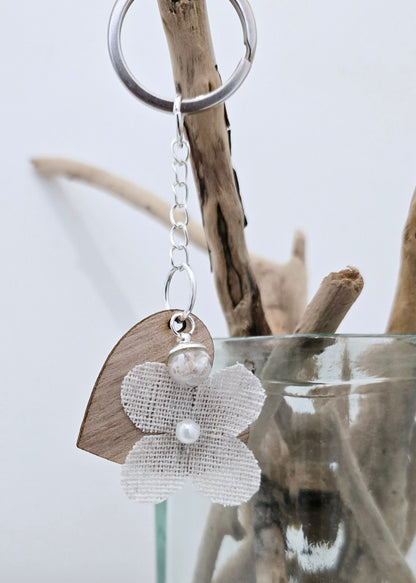 Porte bonheur bois et coquillage