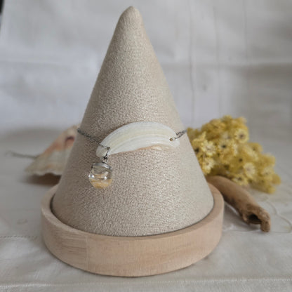 Bracelet coquillage et eau de mer