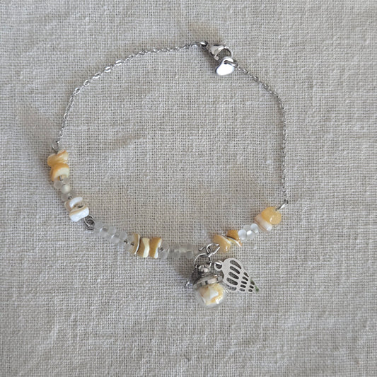 Bracelet marin Nacre, perles givrées & pampille coquillage Noirmoutier