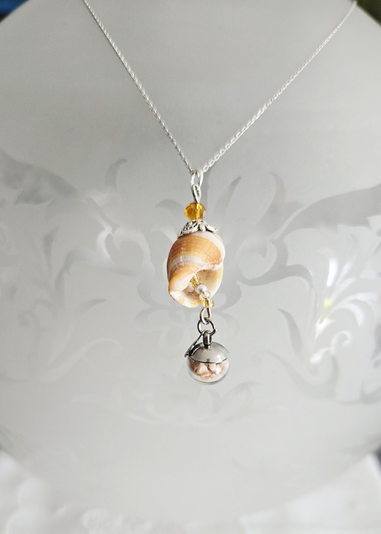Pendentifs coquillages naturels
