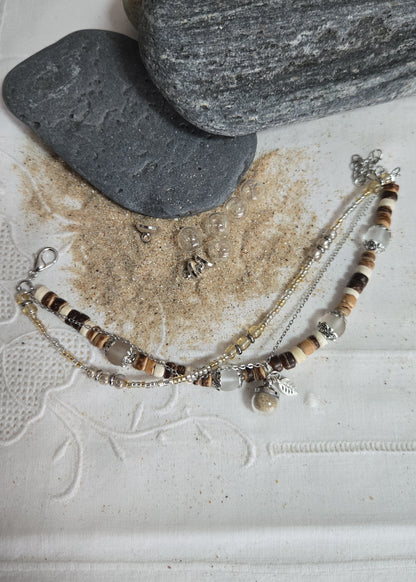Bracelet triple, perles de coco et sable de plage