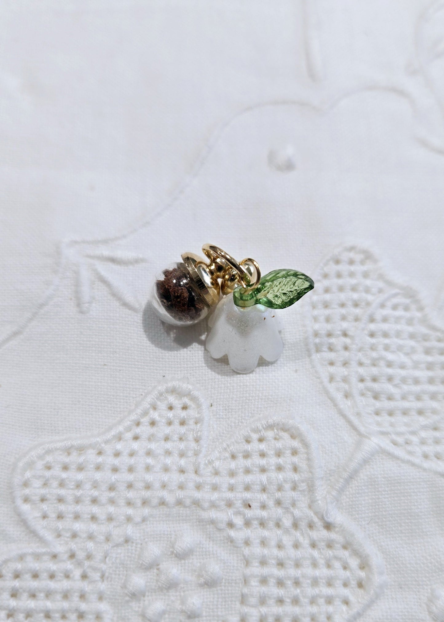Pomme de pin & "Muguet"