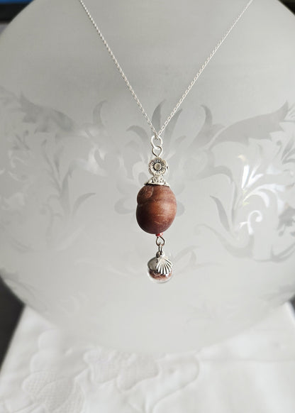 Pendentifs coquillages naturels