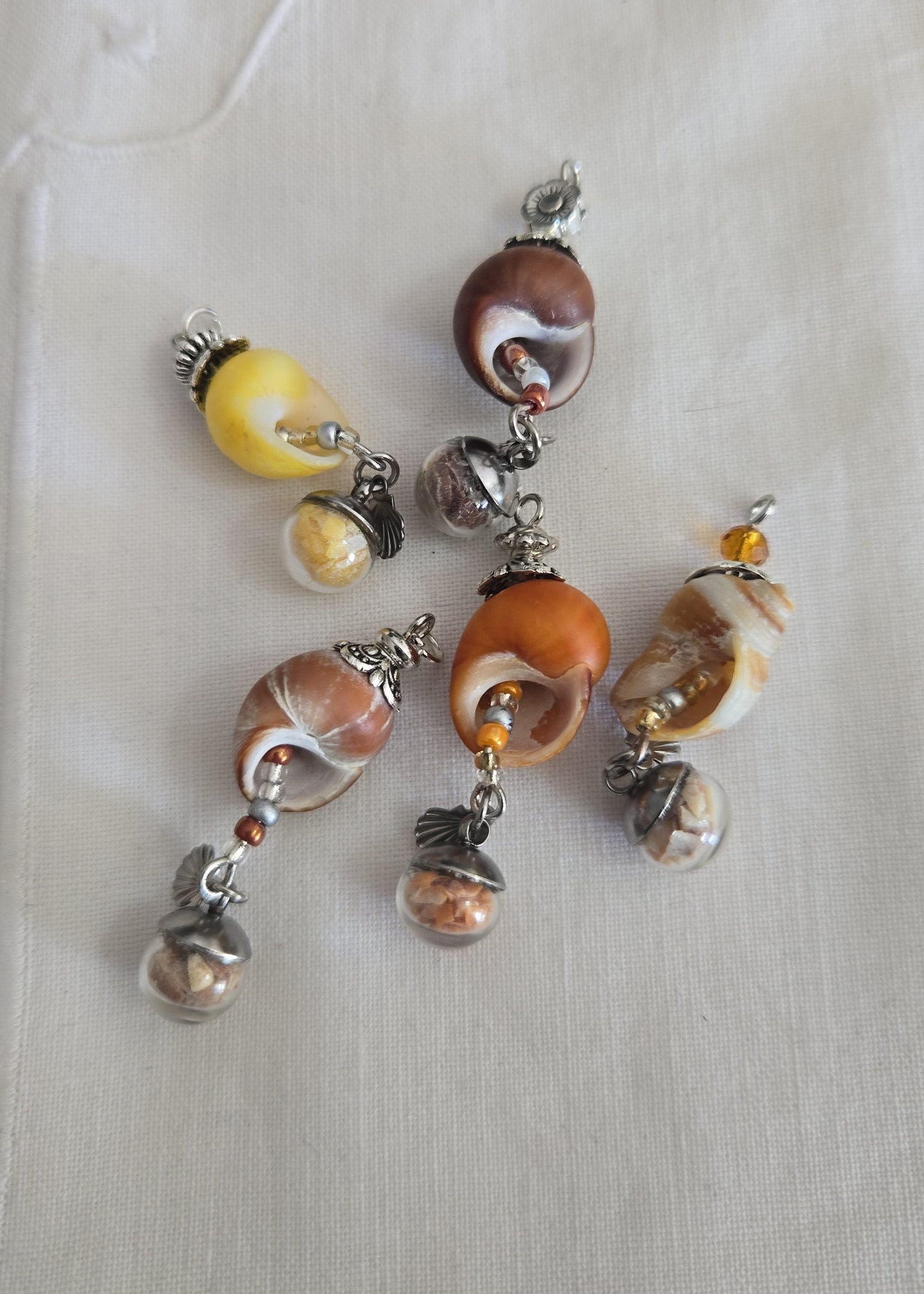 Pendentifs coquillages naturels