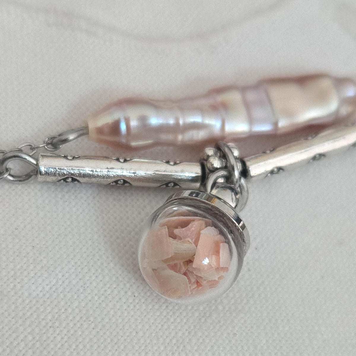 Bracelet coquillage et perle rosée