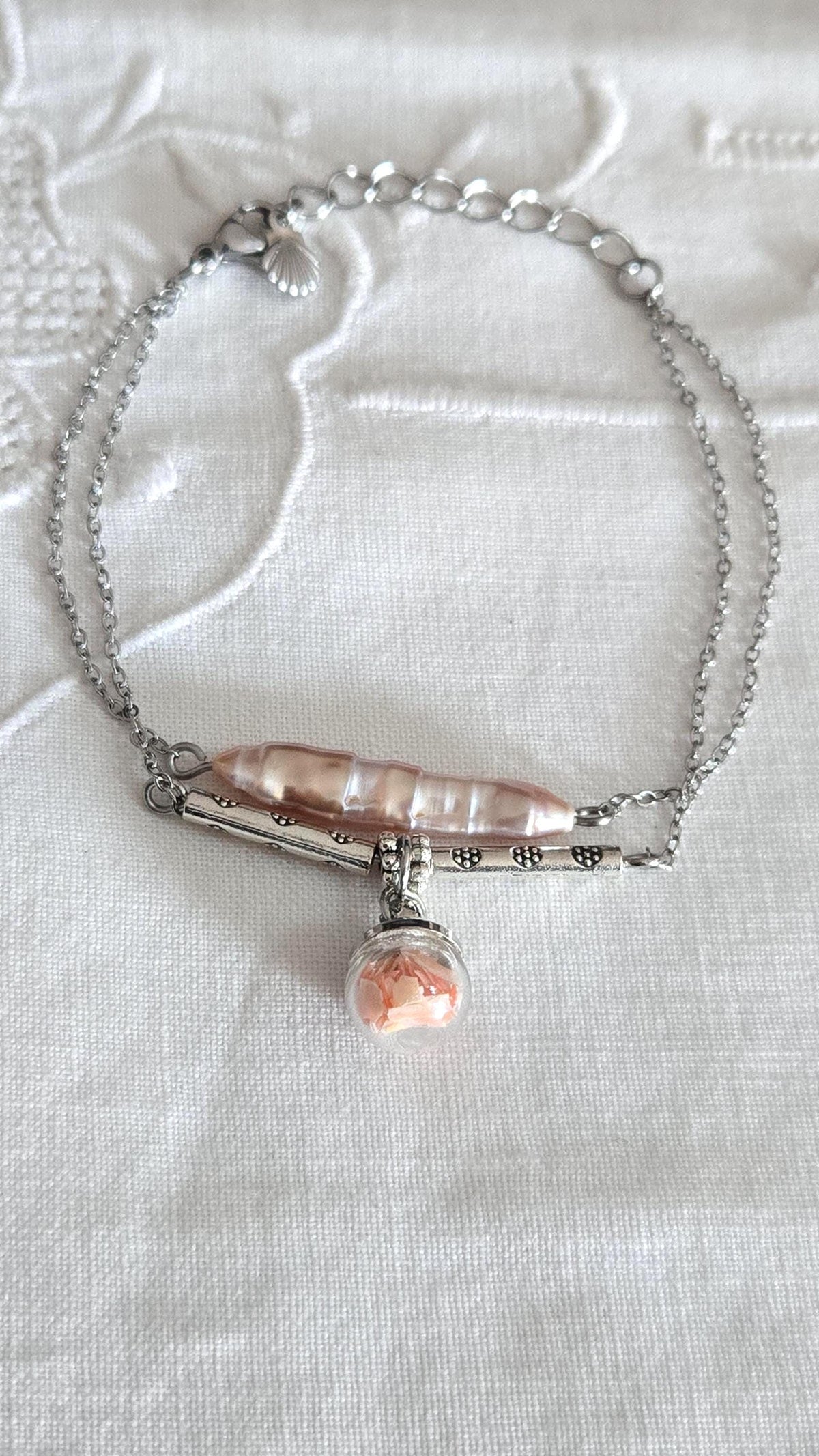 Bracelet coquillage et perle rosée