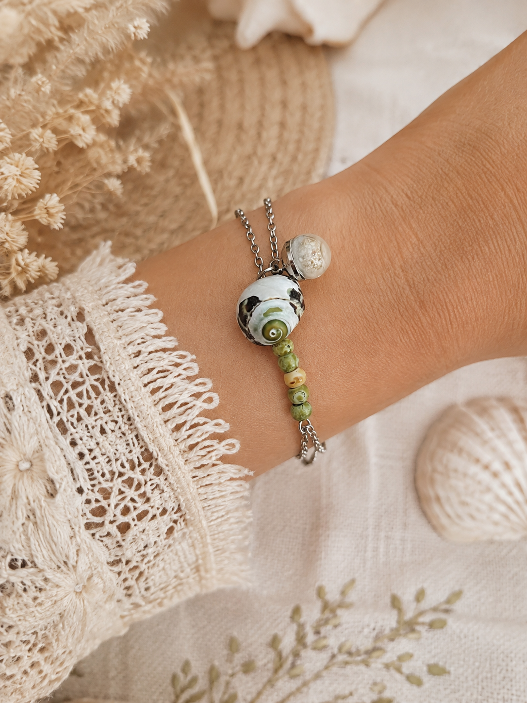 Bracelet coquillage et sable de plage - vert