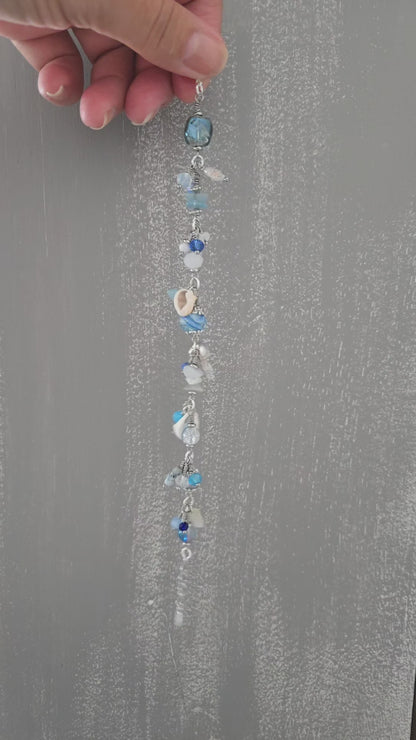 Bracelet perles bleues et coquillages